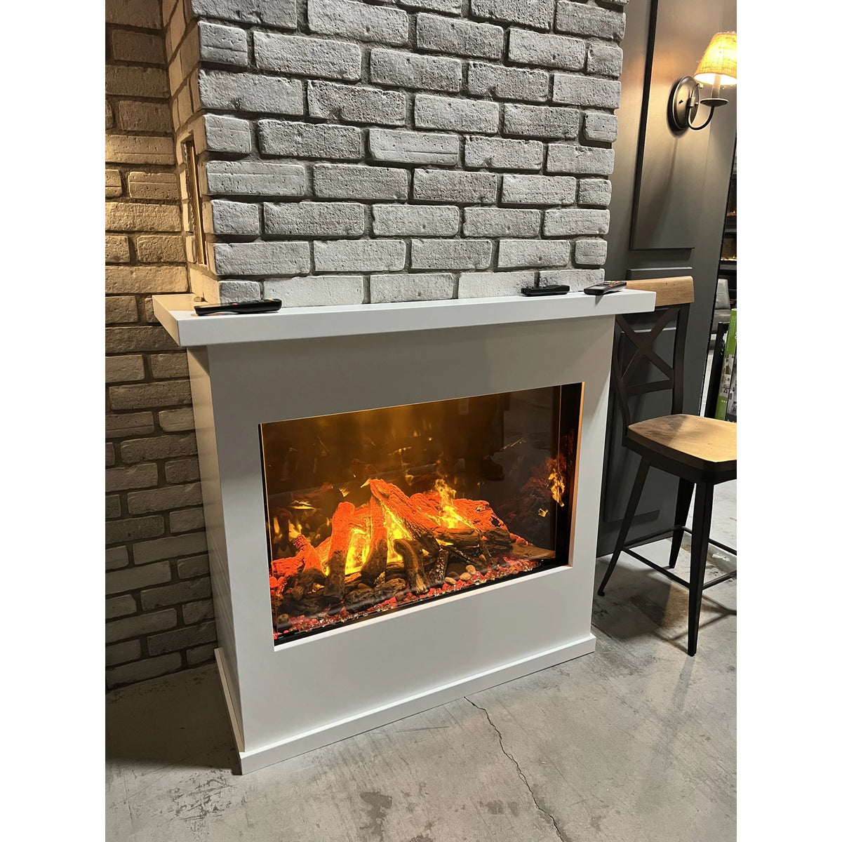 Amantii BI-TRD-38-SIG fireplace – product view