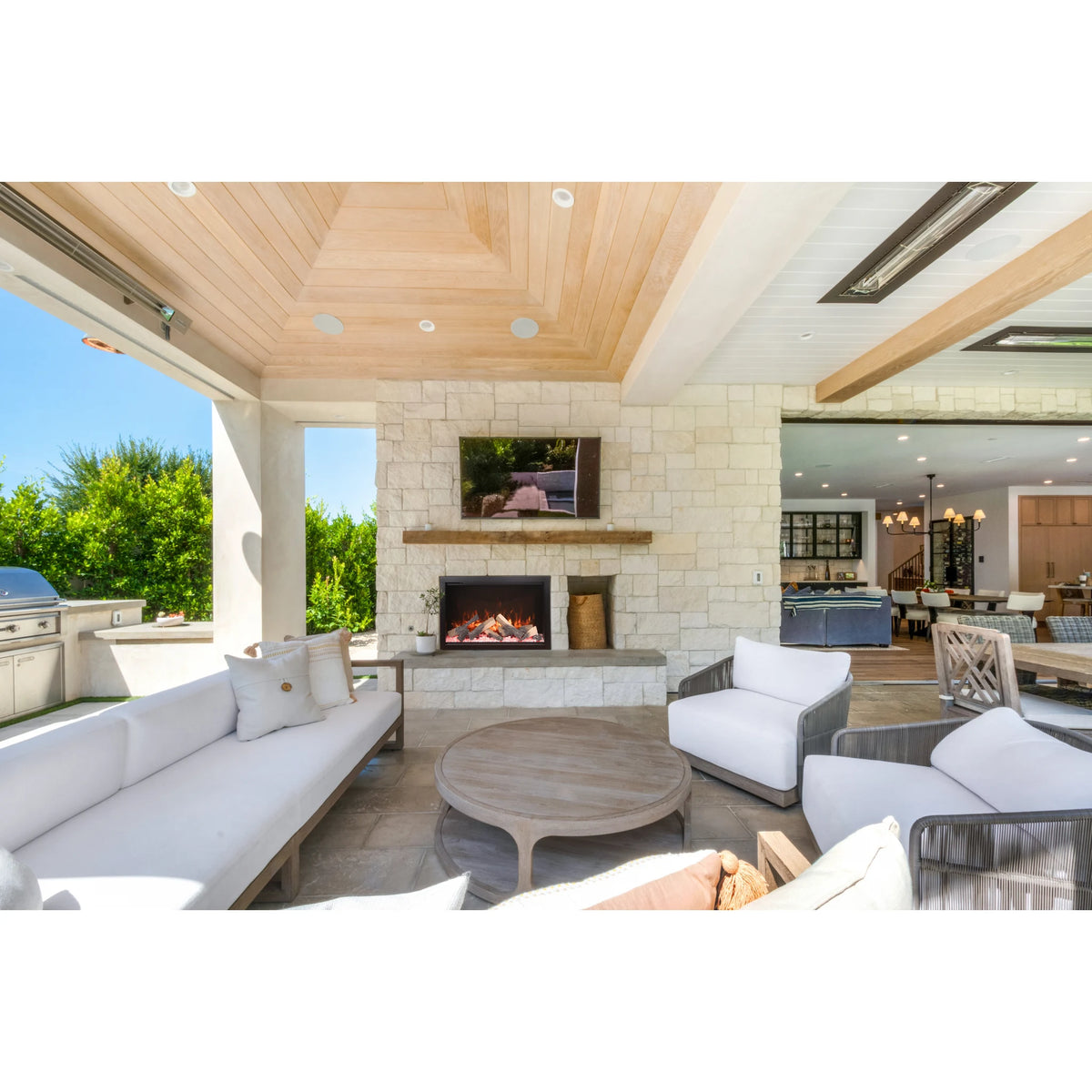 Amantii fireplace – TRDBespokewith Split outdoor