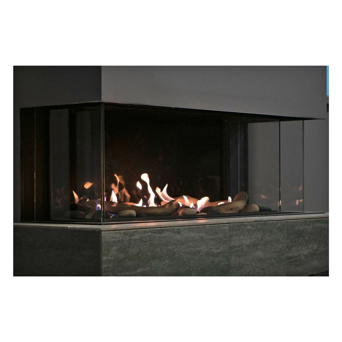 Sierra Flame fireplace series – manufacturer gallery view